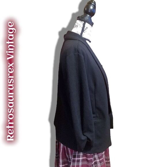 𝅺torrid Studio Black 3/4 Length Sleeve Stretch Blazer, Size 0 - Picture 2 of 7